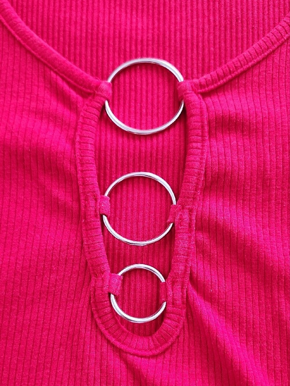 Red Ring-Front Ribbed Crop Top - Picture 3 of 4